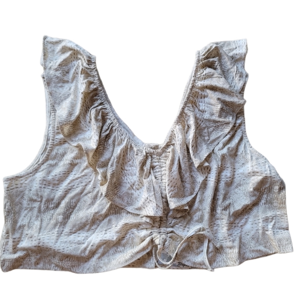 Kate Quinn Mama Crop Ruffle Top